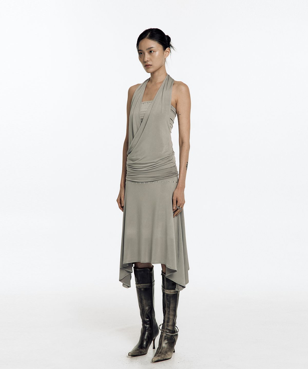 카시코(KASHIKO) Stud Drape Flare Skirt Warm Gray