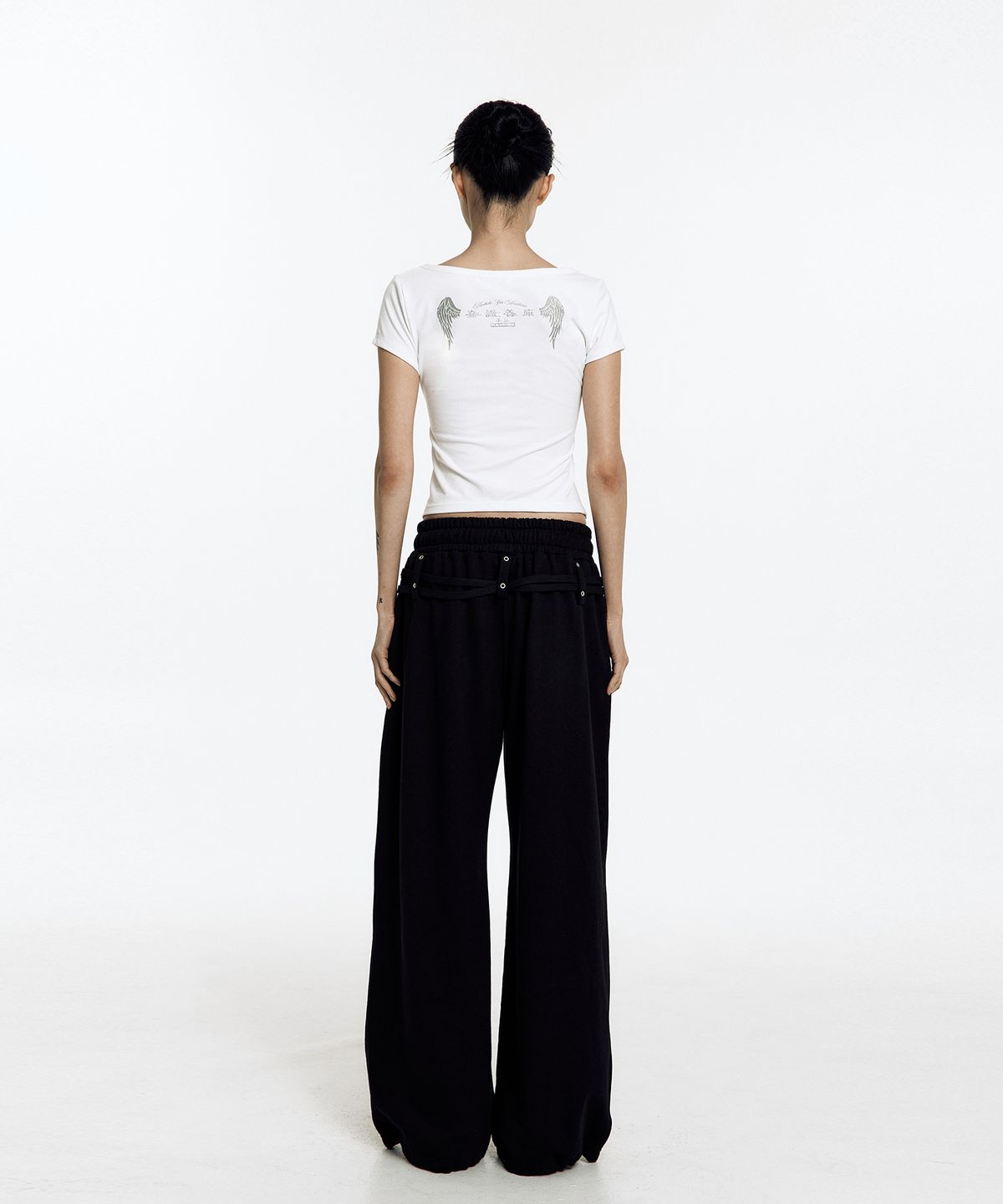 카시코(KASHIKO) Zen Button Henley Neck Top White