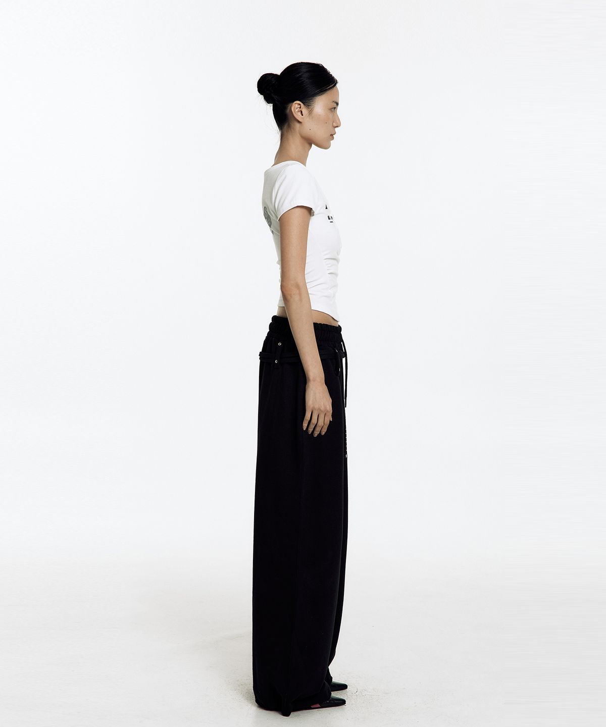 카시코(KASHIKO) Zen Button Henley Neck Top White