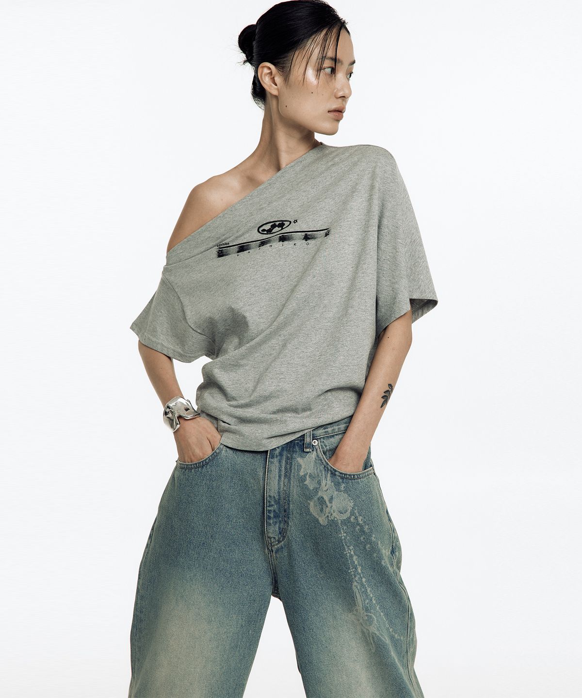 카시코(KASHIKO) Zen One Shoulder Top Gray