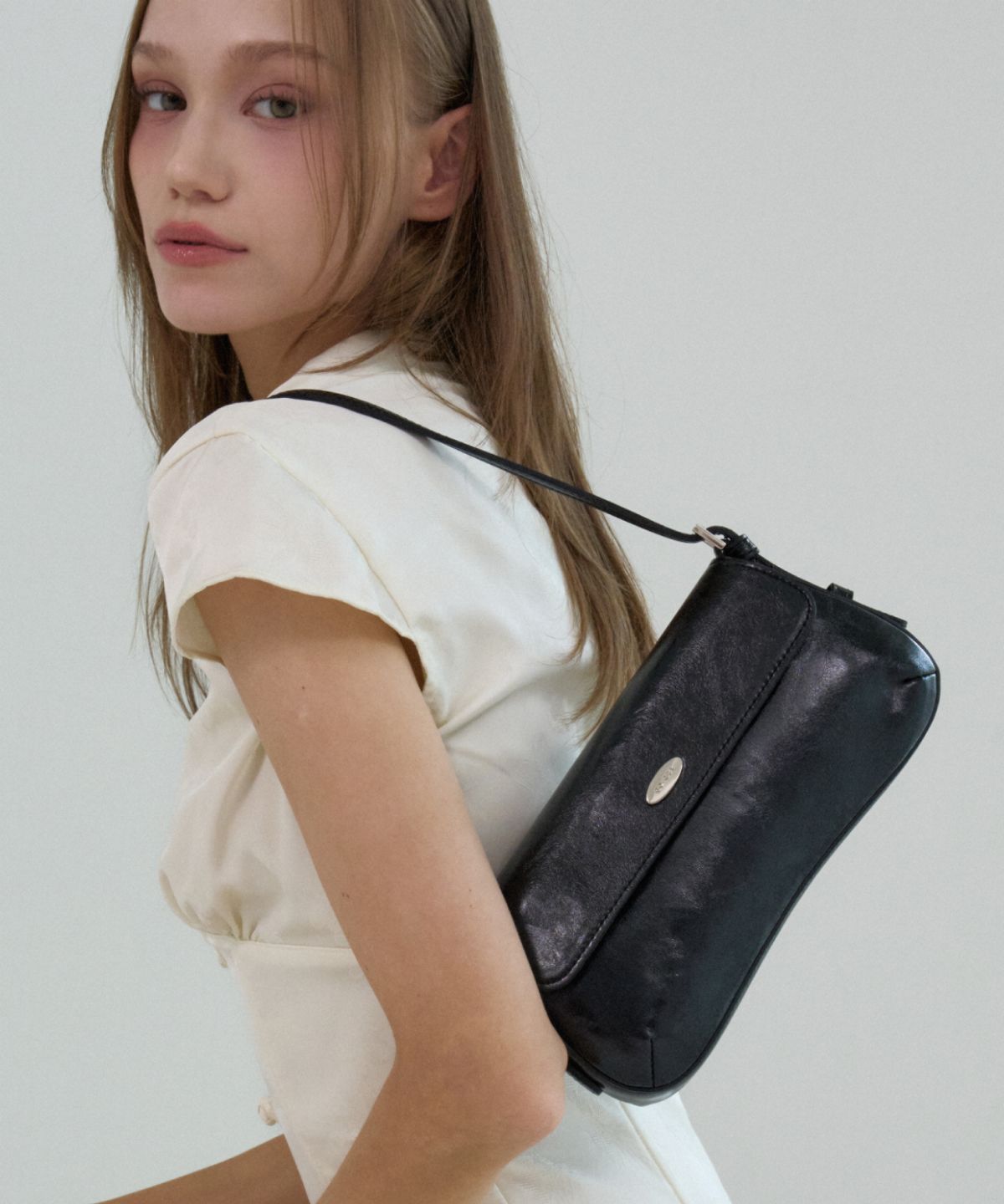 고세(GOCCE) 로나 플랩 숄더백 Rona flap Shoulder Bag GM178K