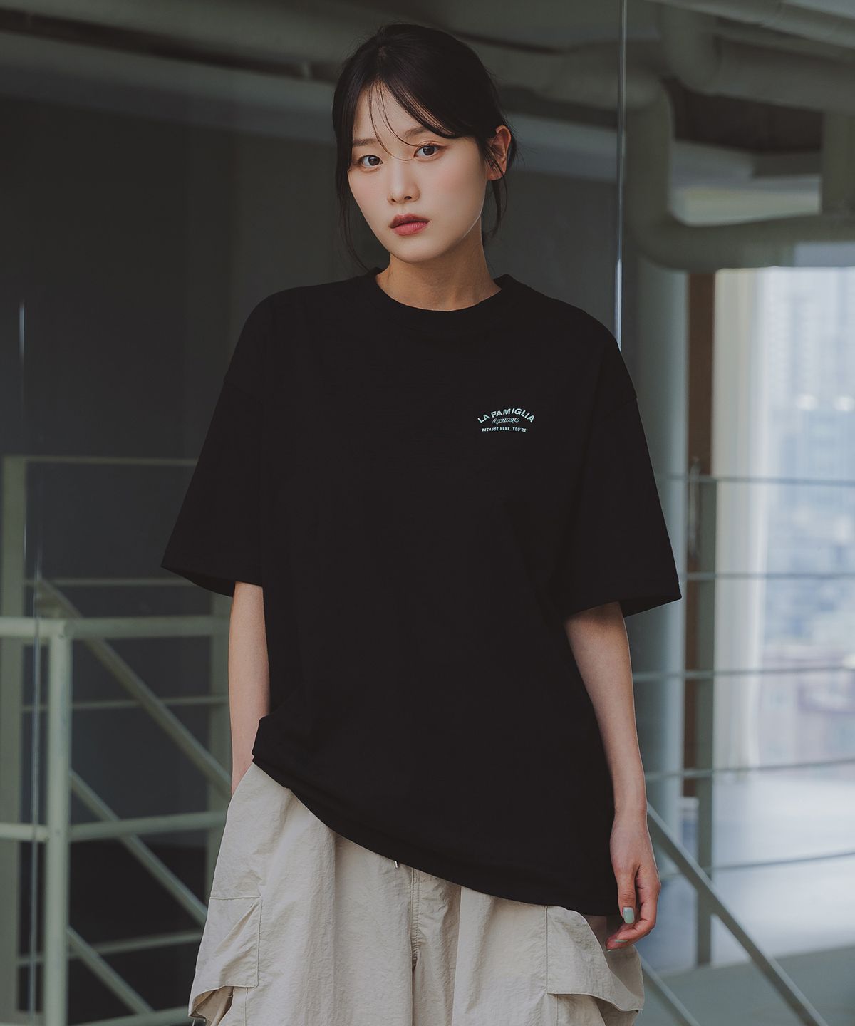 앨빈클로(ALVINCLO) LA FAMILGLIA 오버핏 반팔티 AST4786 (2 COLOR)