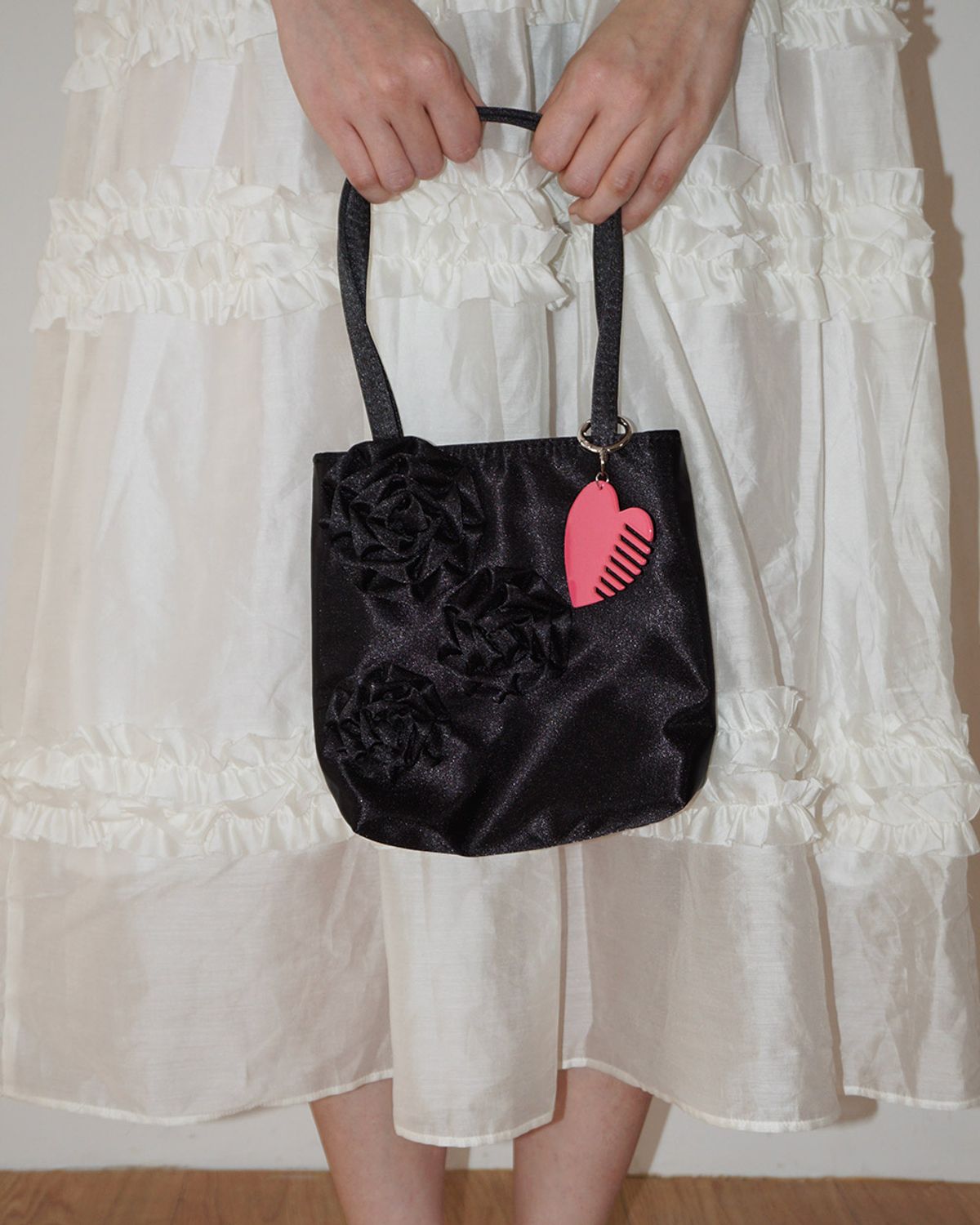 페어오브러브(PAIR OF LOVE) VALENTINE HEART BRUSH KEYRING (PINK)