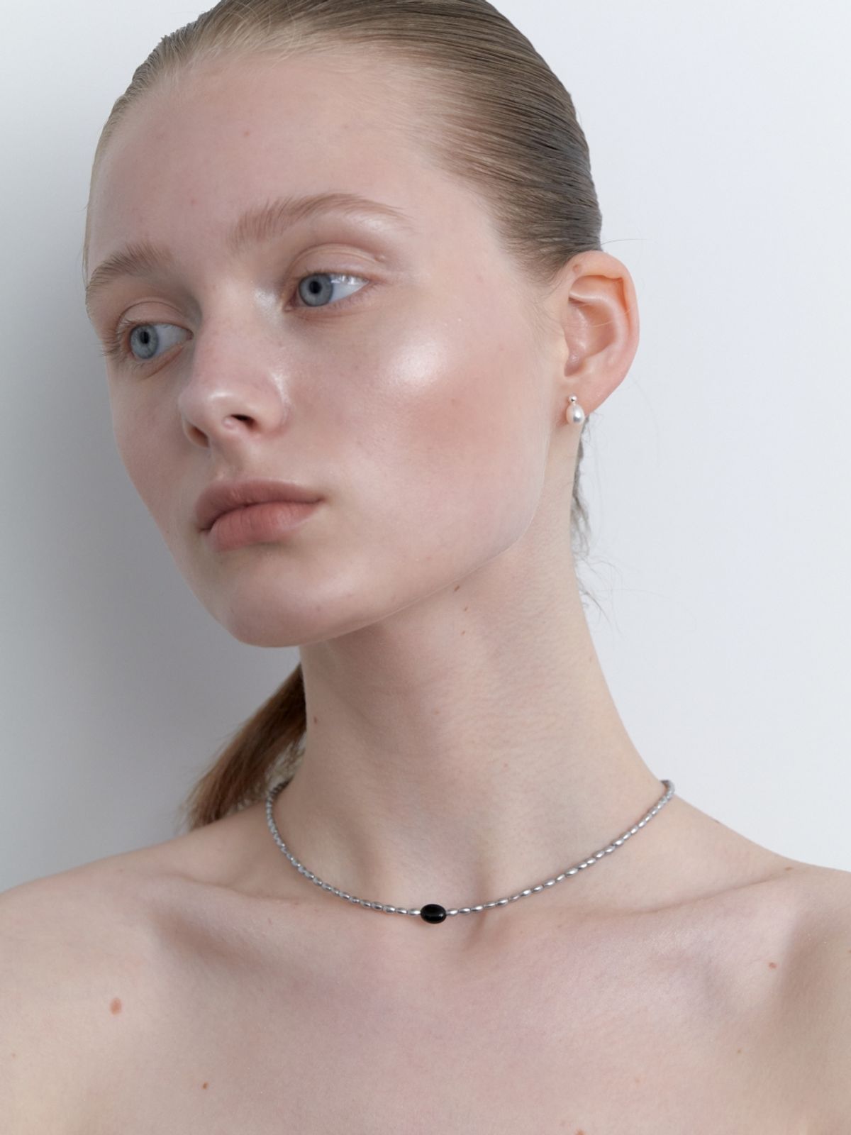 러브미몬스터(LOVE ME MONSTER) Chic Grey Pearl Gem Necklace (L251MNK010)