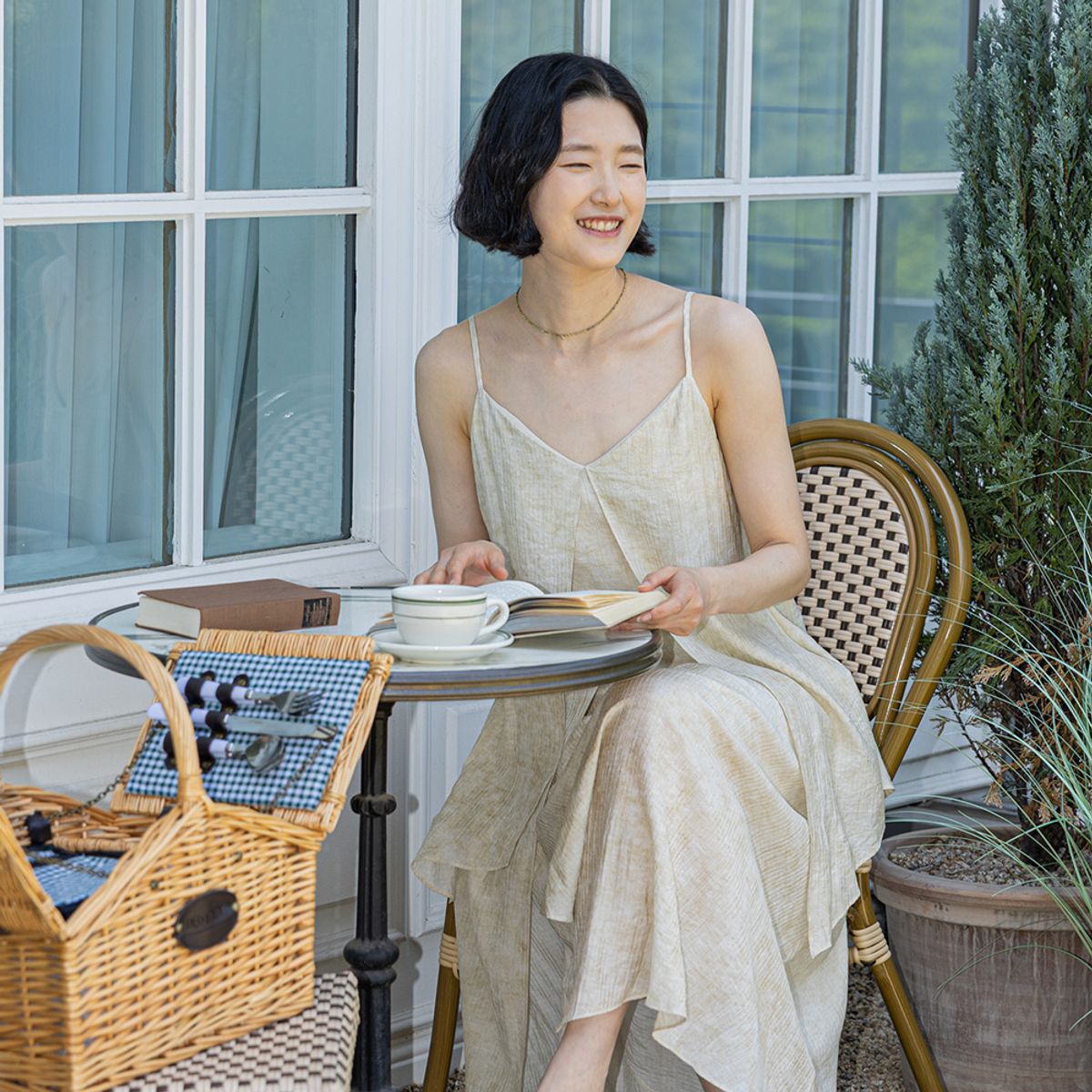 랭썬(LANGSON) LS_Multi-layer sling dress_BEIGE