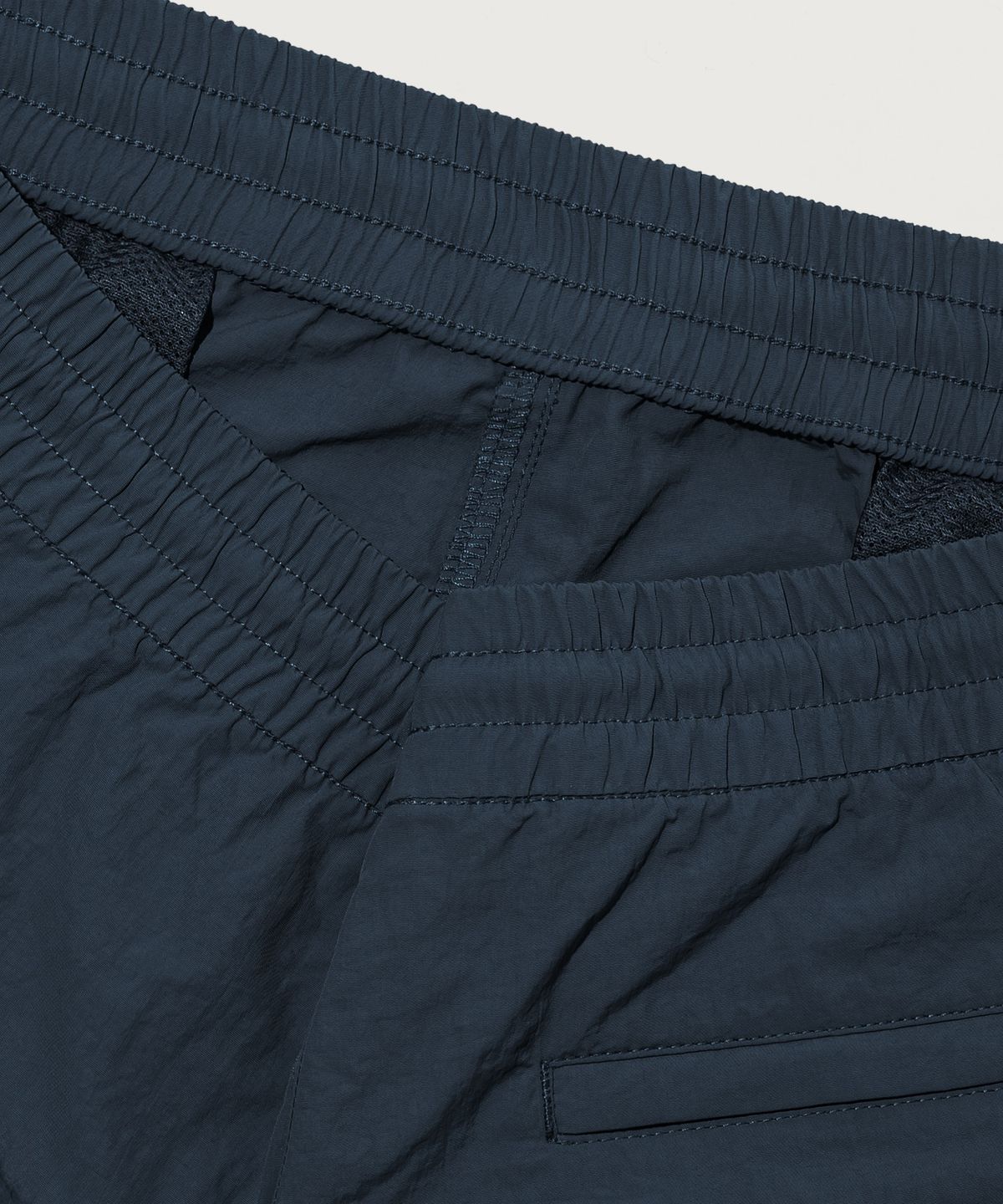 챔피온(CHAMPION) C로고 우븐 스트링 숏팬츠 Navy