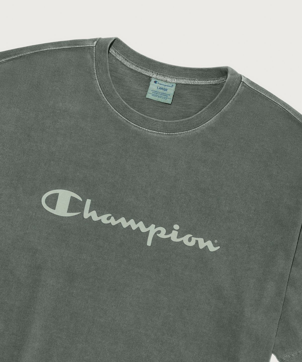 챔피온(CHAMPION) 빅 로고 피그먼트 반팔 티셔츠 Green