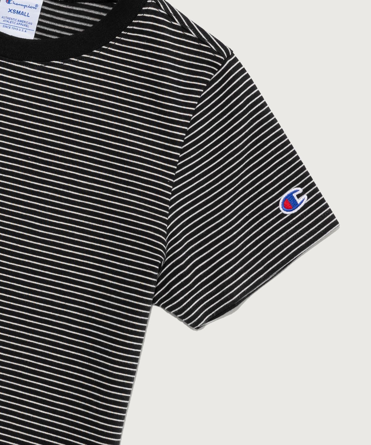 챔피온(CHAMPION) 여성 C로고 스트라이프 반팔 티셔츠 Black