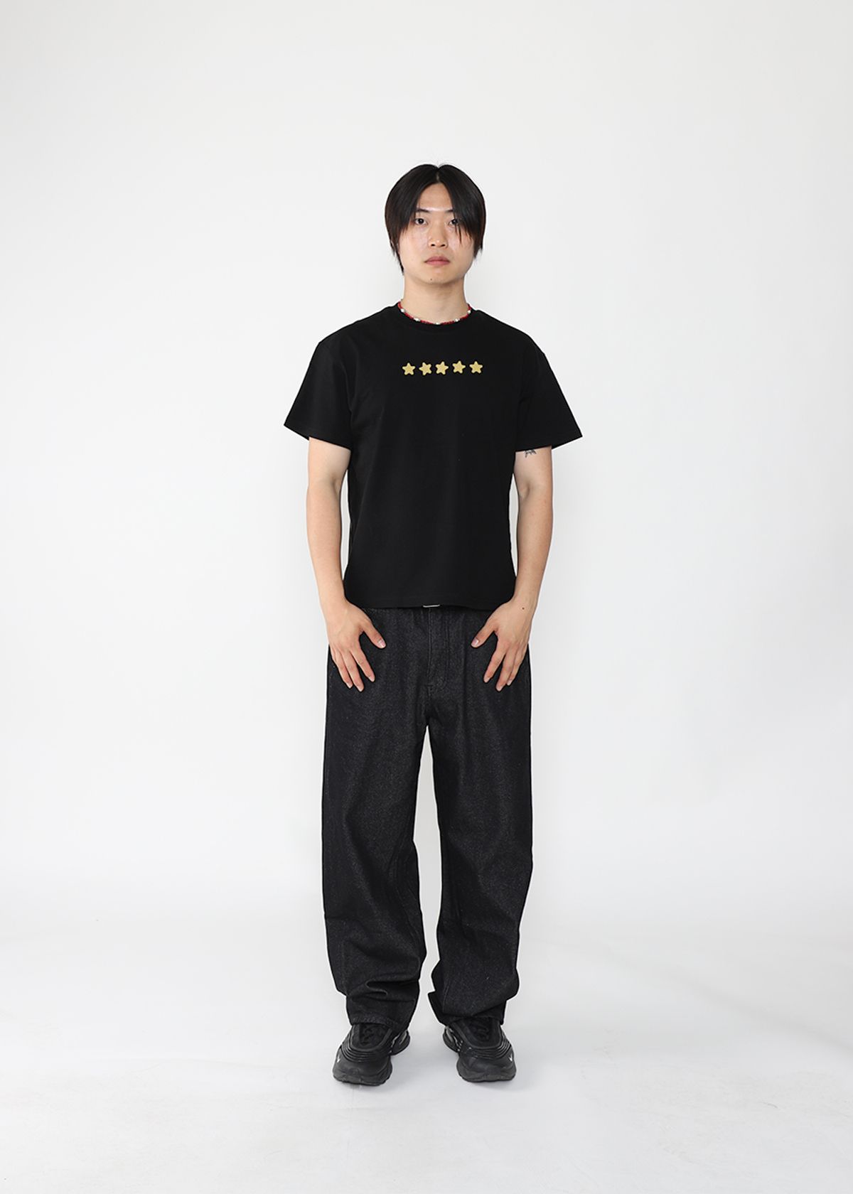 도톤(DOTON) STARING CROP T-SHIRTS(Black)