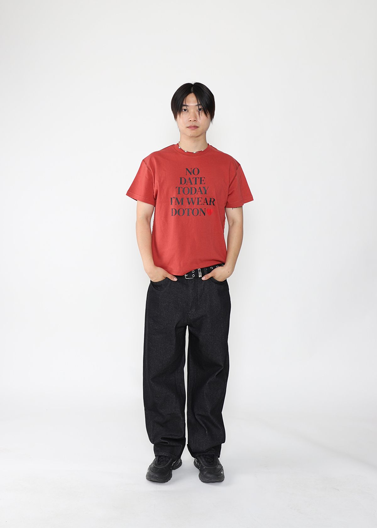 도톤(DOTON) NO DATE TODAY CROP T-SHIRTS(Brick red)