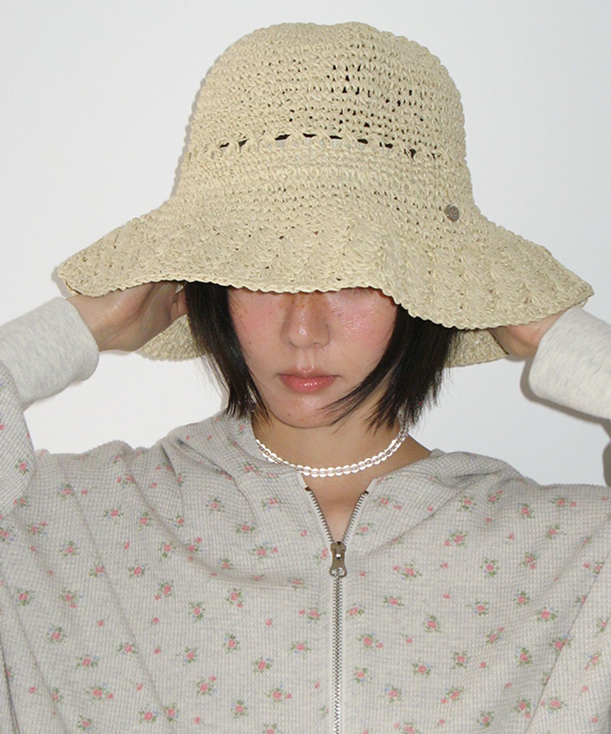 론론(RONRON) RAFFIA CROCHET FLOPPY HAT IVORY BEIGE