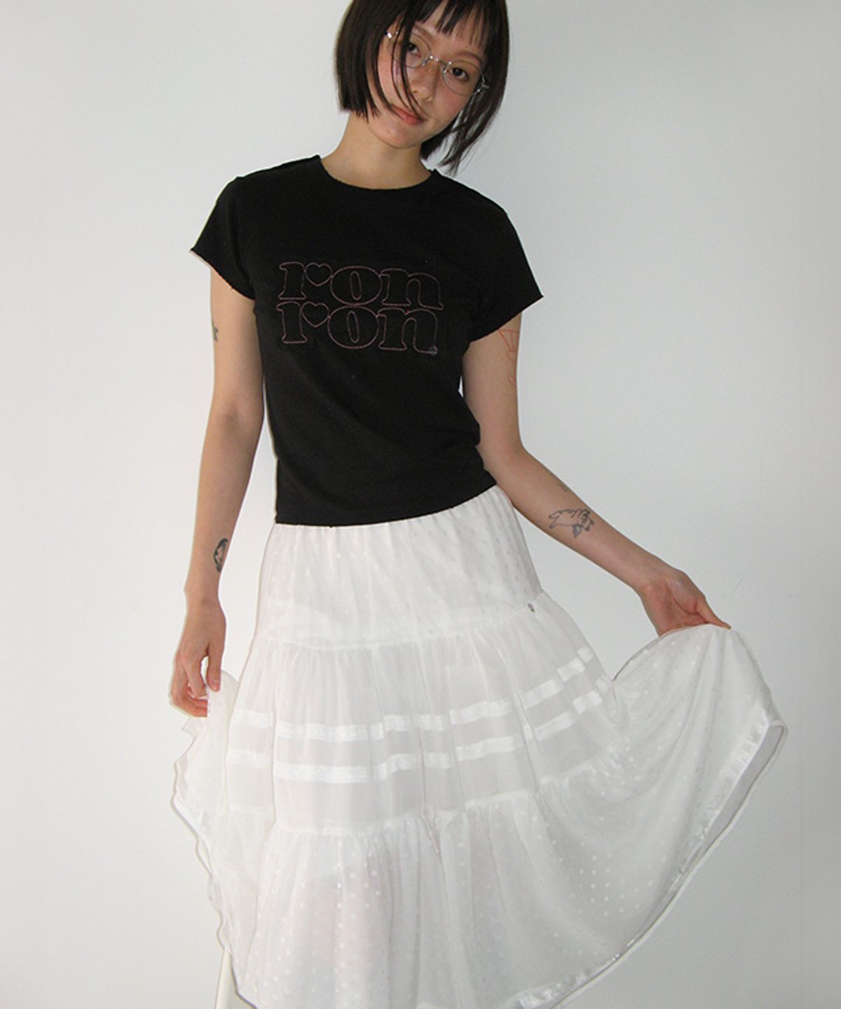 론론(RONRON) SHEER DOT TIERED SKIRT WHITE
