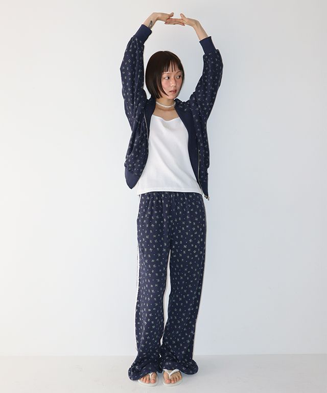 RONRON ♥ WALFFLE FLORAL TRACK PANTS /追跡付 MUSINSA公式 | RONRON WALFFLE FLORAL TRACK PANTS NAVY