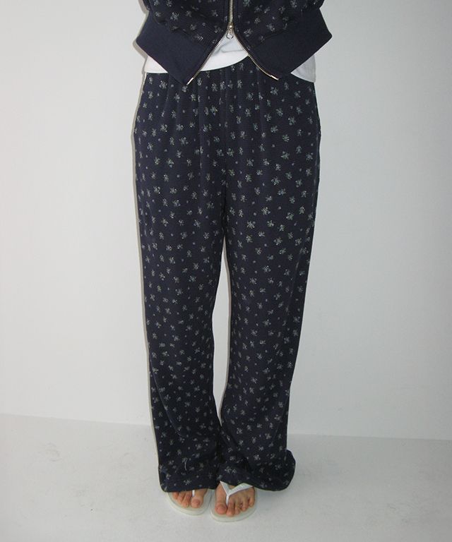 MUSINSA公式 | RONRON WALFFLE FLORAL TRACK PANTS NAVY
