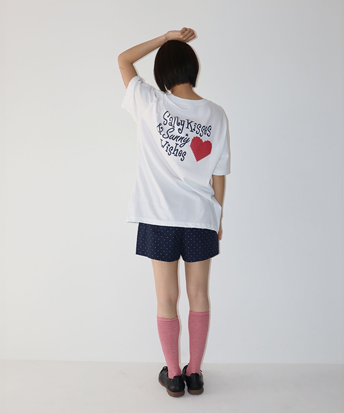 론론(RONRON) SALTY KISSES OVER FIT T SHIRT WHITE