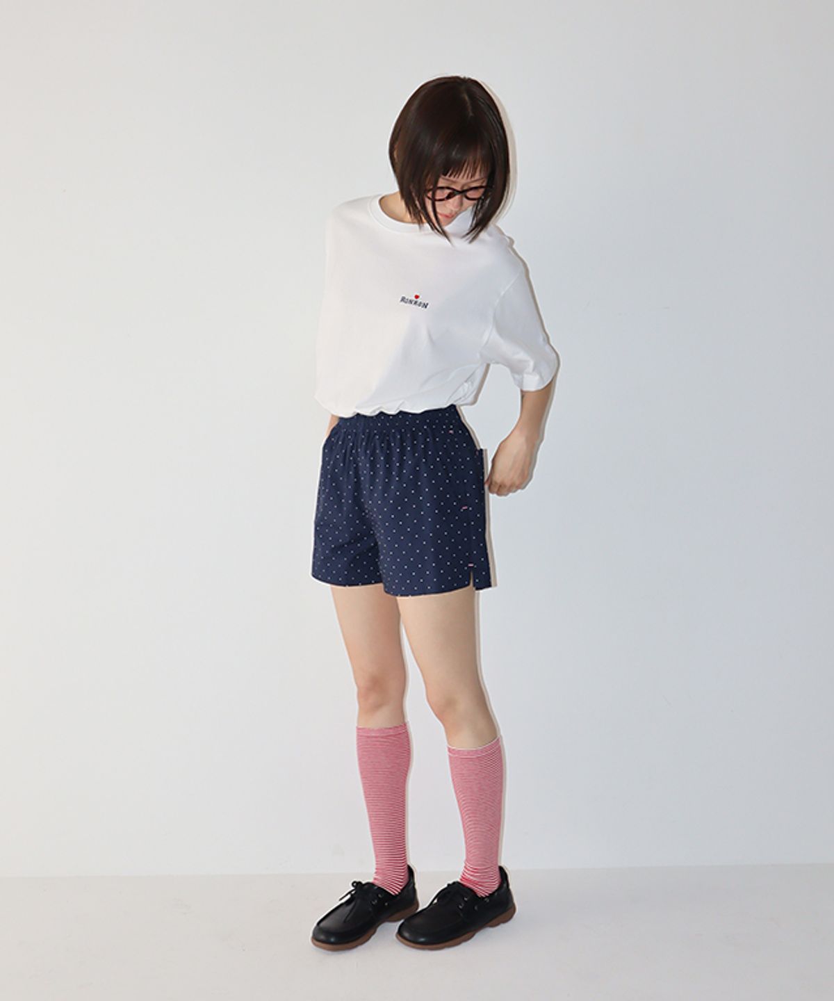 론론(RONRON) SALTY KISSES OVER FIT T SHIRT WHITE