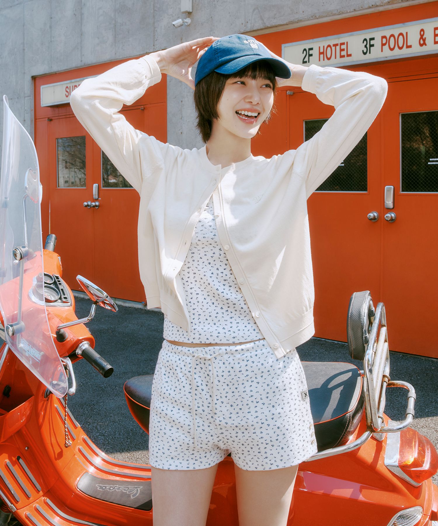 【SATUR】 (W) Button Up Flower Jersey Shorts /追跡付 MUSINSA | SATUR (W) Button Up Flower Jersey Shorts White