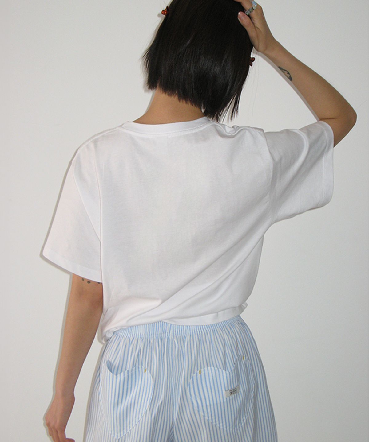 론론(RONRON) SALTY KISSES BASIC FIT T SHIRT WHITE