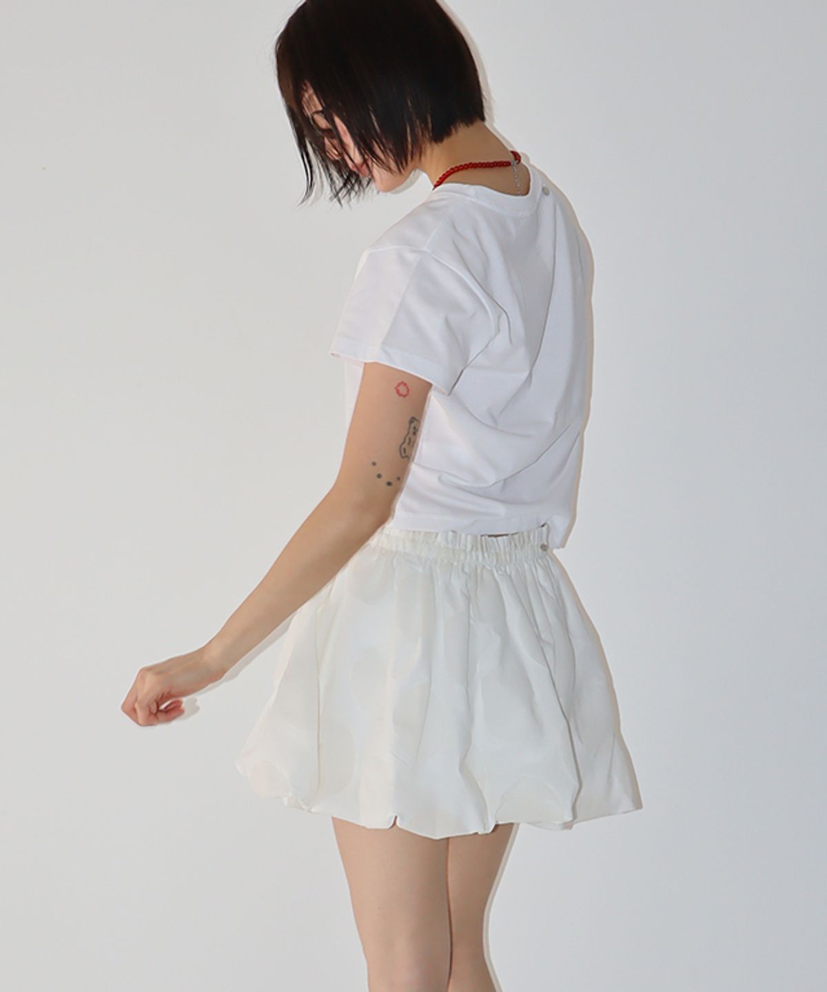 론론(RONRON) SLICED TOMATO CROP T SHIRT WHITE