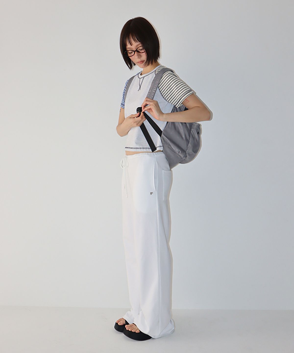 론론(RONRON) MULTI STRIPE STITCH RAGLAN T SHIRT WHITE MELANGE