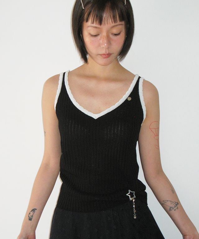 MUSINSA | RONRON GOLGI BLOCKING CHARM SLEEVELESS KNIT BLACK