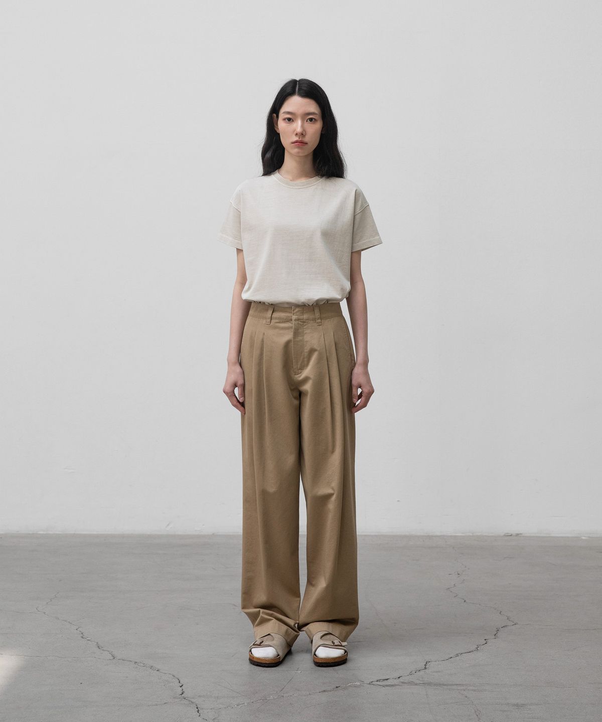어나더오피스 우먼(ANOTHER OFFICE WOMEN) w. Brooklyn Wide Pants (Beige)