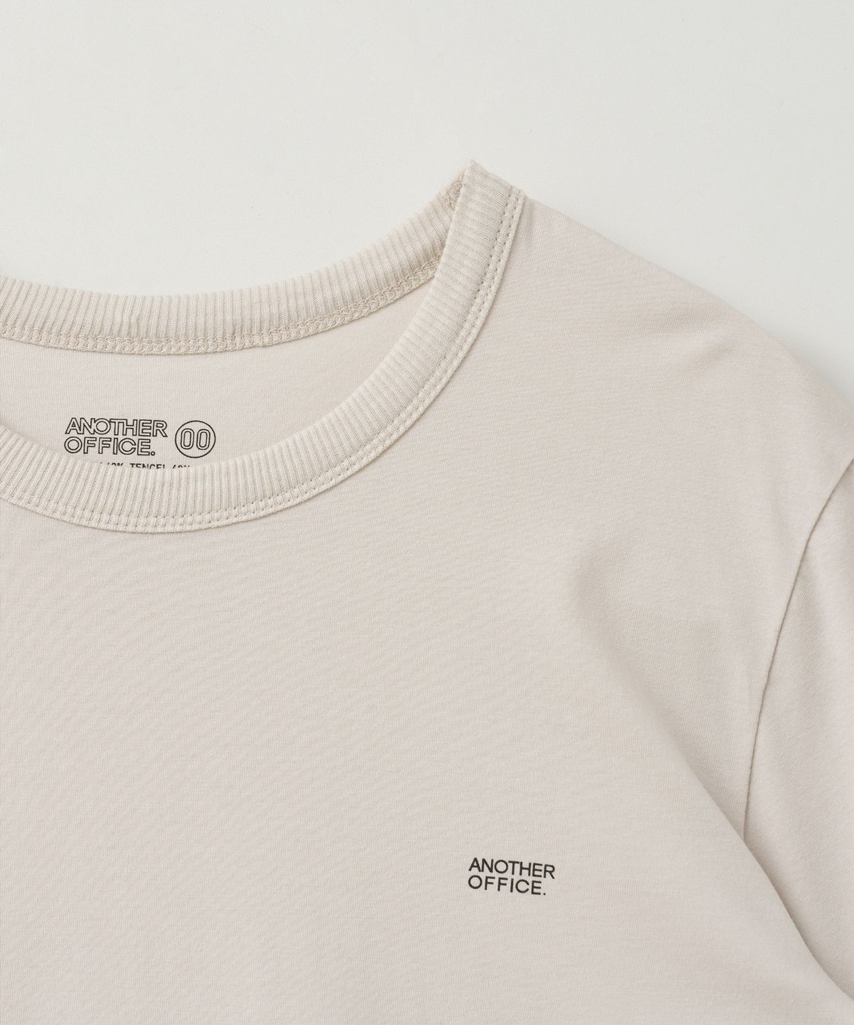 어나더오피스 우먼(ANOTHER OFFICE WOMEN) w. Weekly Tee (Greige)