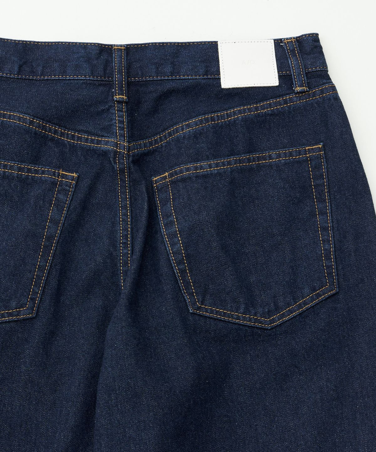 어나더오피스 우먼(ANOTHER OFFICE WOMEN) w. Brooklyn Jeans (One Washed)