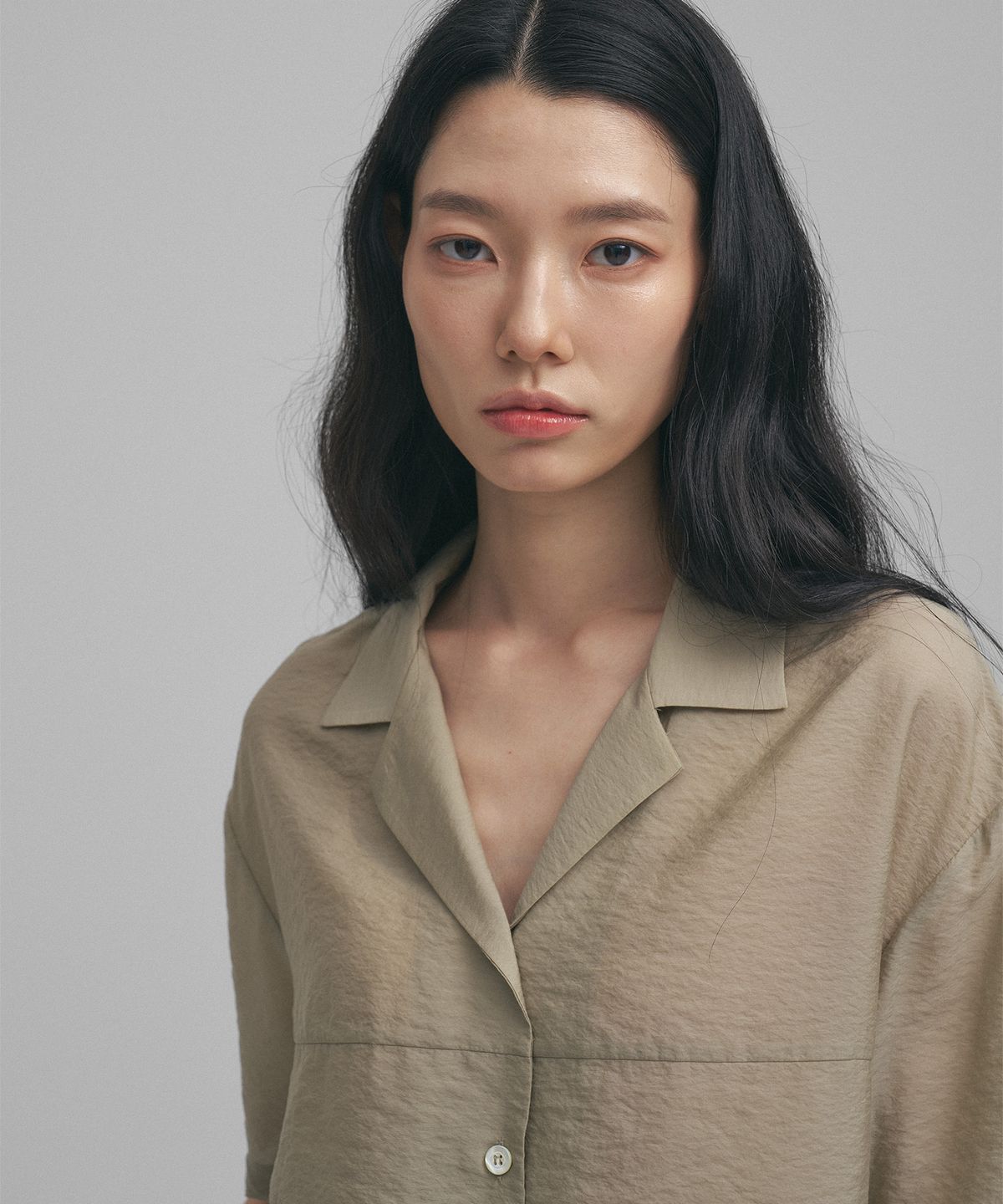 어나더오피스 우먼(ANOTHER OFFICE WOMEN) w. Reverb Shirt (Sage Gray)