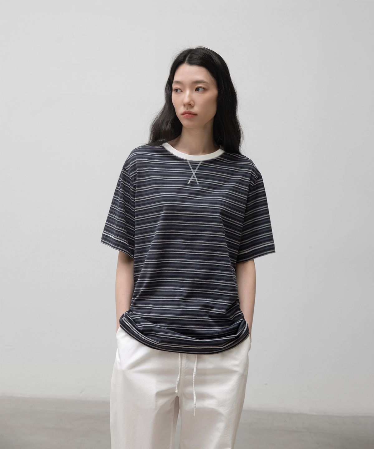 어나더오피스 우먼(ANOTHER OFFICE WOMEN) w. Gusset Stripe Tee (Navy)