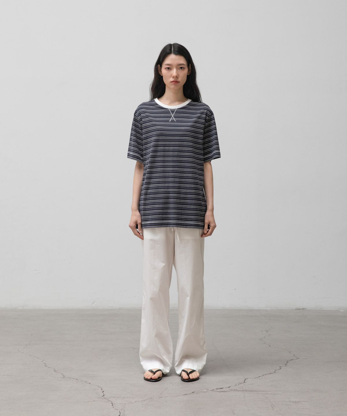 어나더오피스 우먼(ANOTHER OFFICE WOMEN) w. Gusset Stripe Tee (Navy)