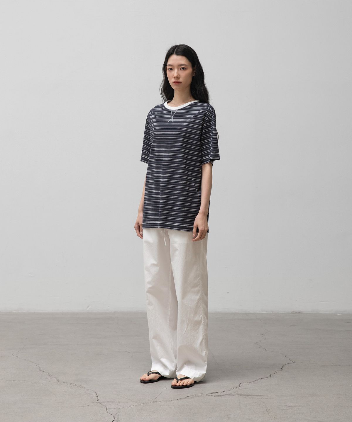 어나더오피스 우먼(ANOTHER OFFICE WOMEN) w. Gusset Stripe Tee (Navy)