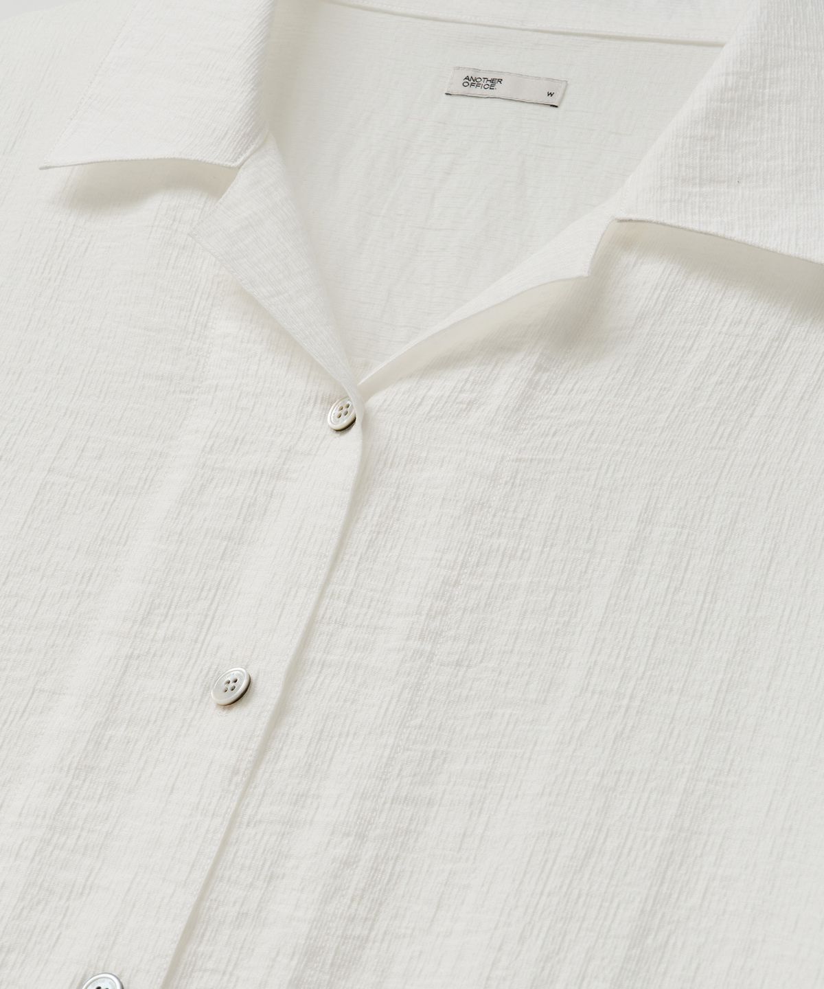 어나더오피스 우먼(ANOTHER OFFICE WOMEN) w. Broad Open-Collar Shirt (Off White)