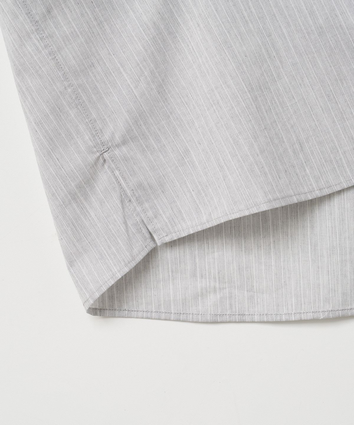 어나더오피스 우먼(ANOTHER OFFICE WOMEN) w. Broad Open-Collar Shirt (Gary Stripe)