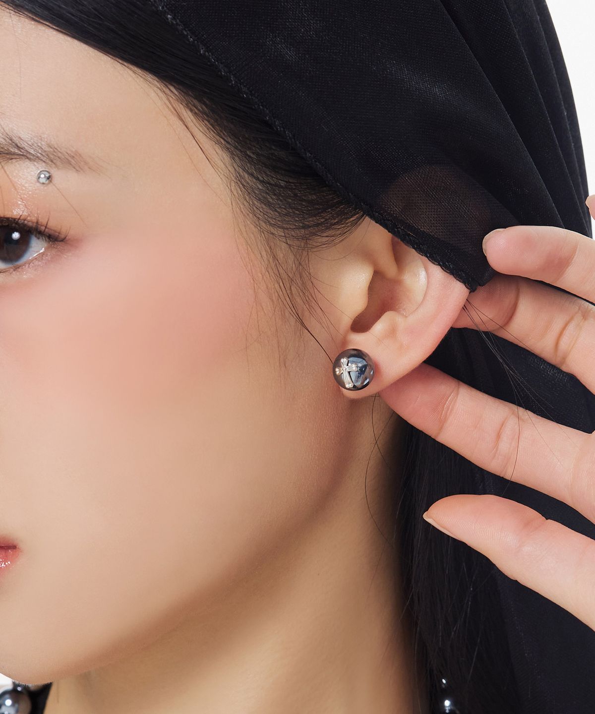 님부스(NIMBUS) 샤인 크로스 테라헤르츠 이어링 (8MM)