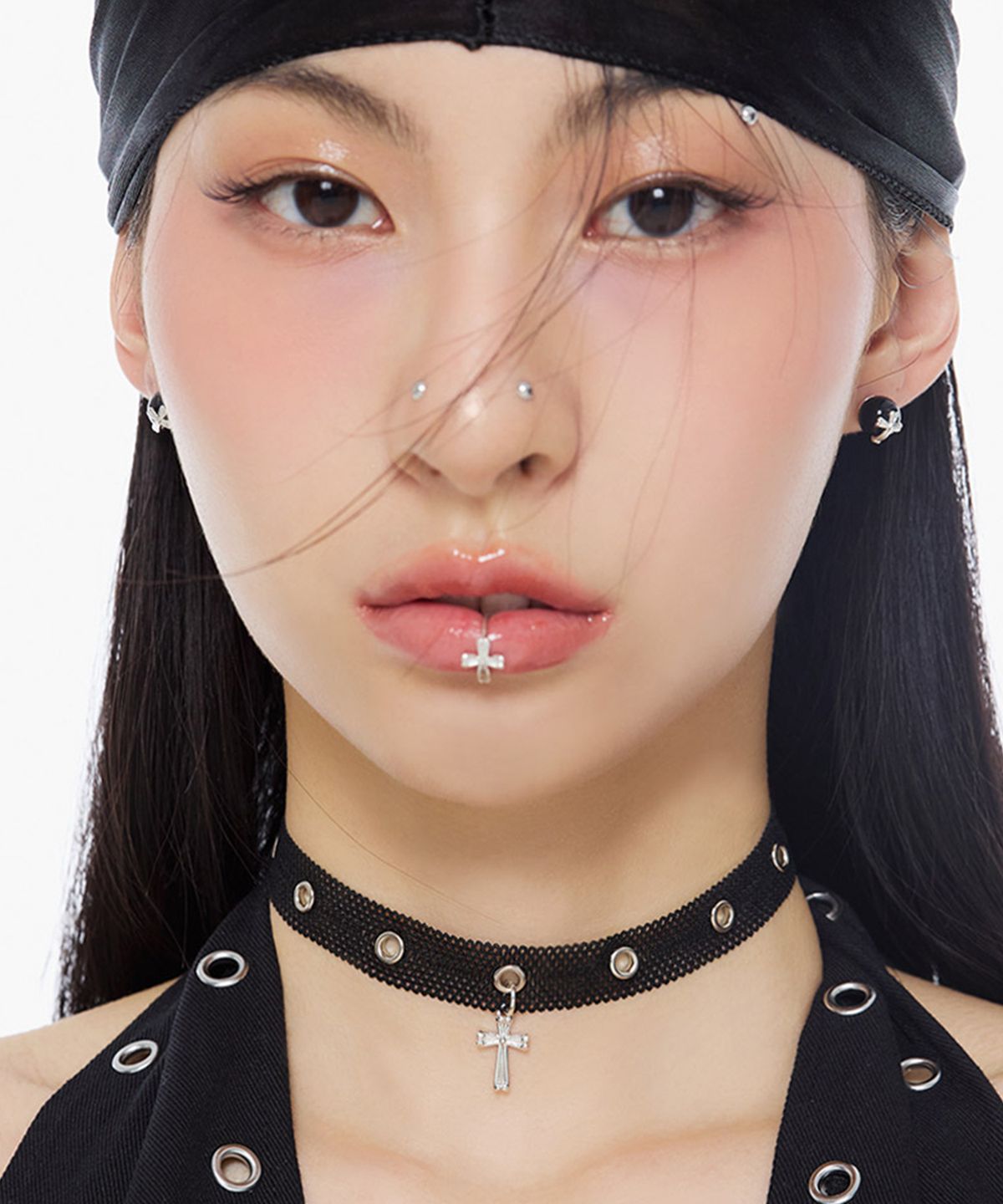 님부스(NIMBUS) 샤인 크로스 펀칭 레이스 초커
