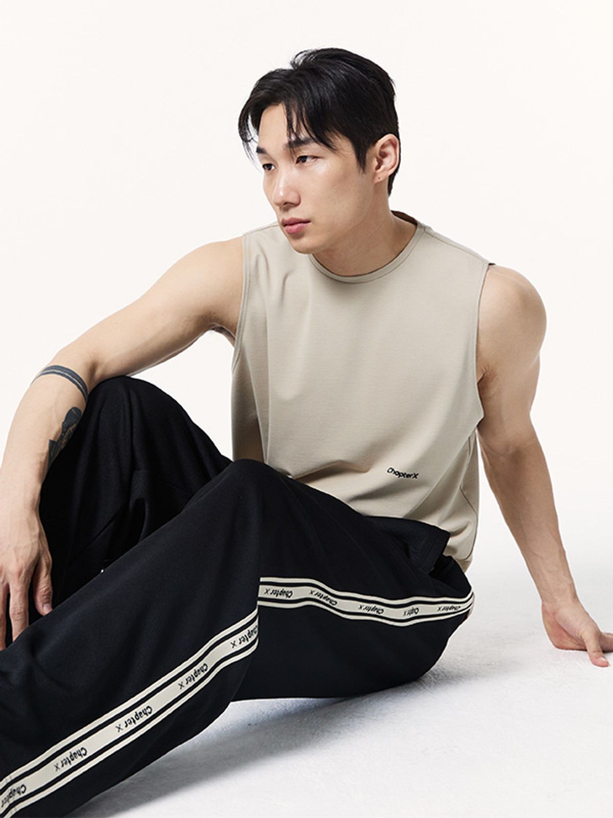 챕터엑스(CHAPTER.X) 머슬핏 메쉬 브리터블 롱 팬츠 (Black)