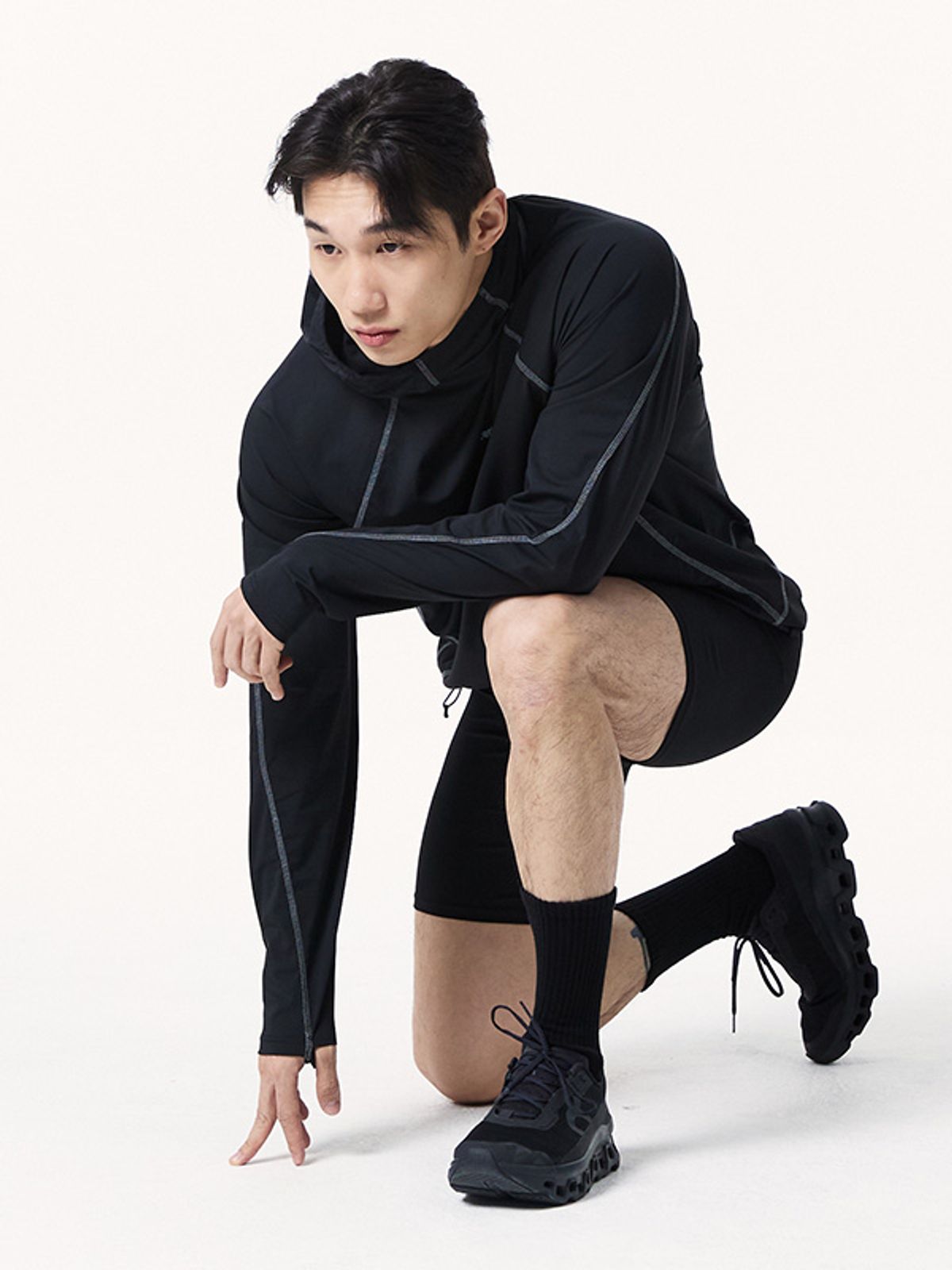 챕터엑스(CHAPTER.X) 퀵 드라이 액티브 러너스 후디 (Black)