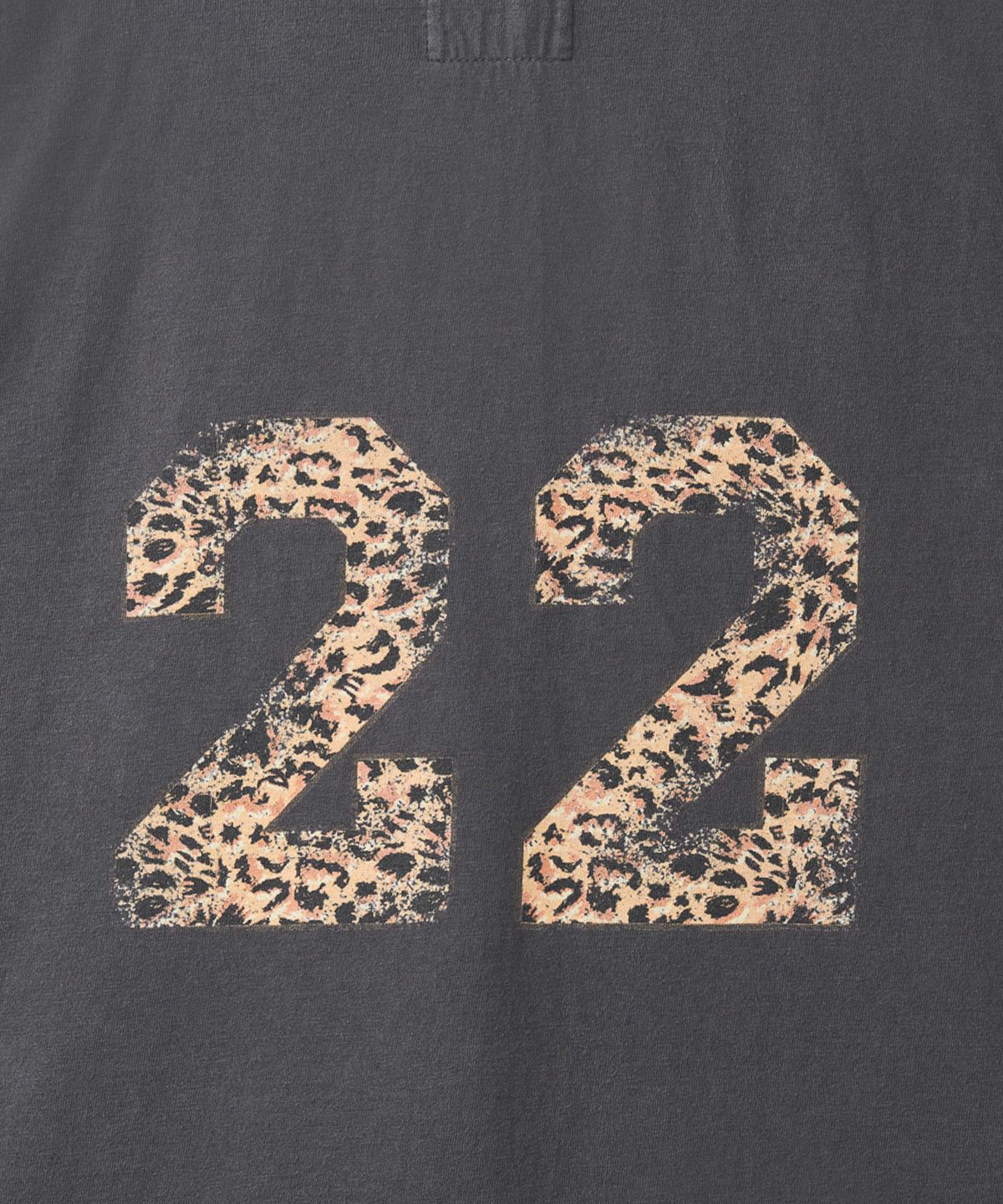 에르에르(ERER) Vintage Leopard New York Artwork Sleeveless Charcoal