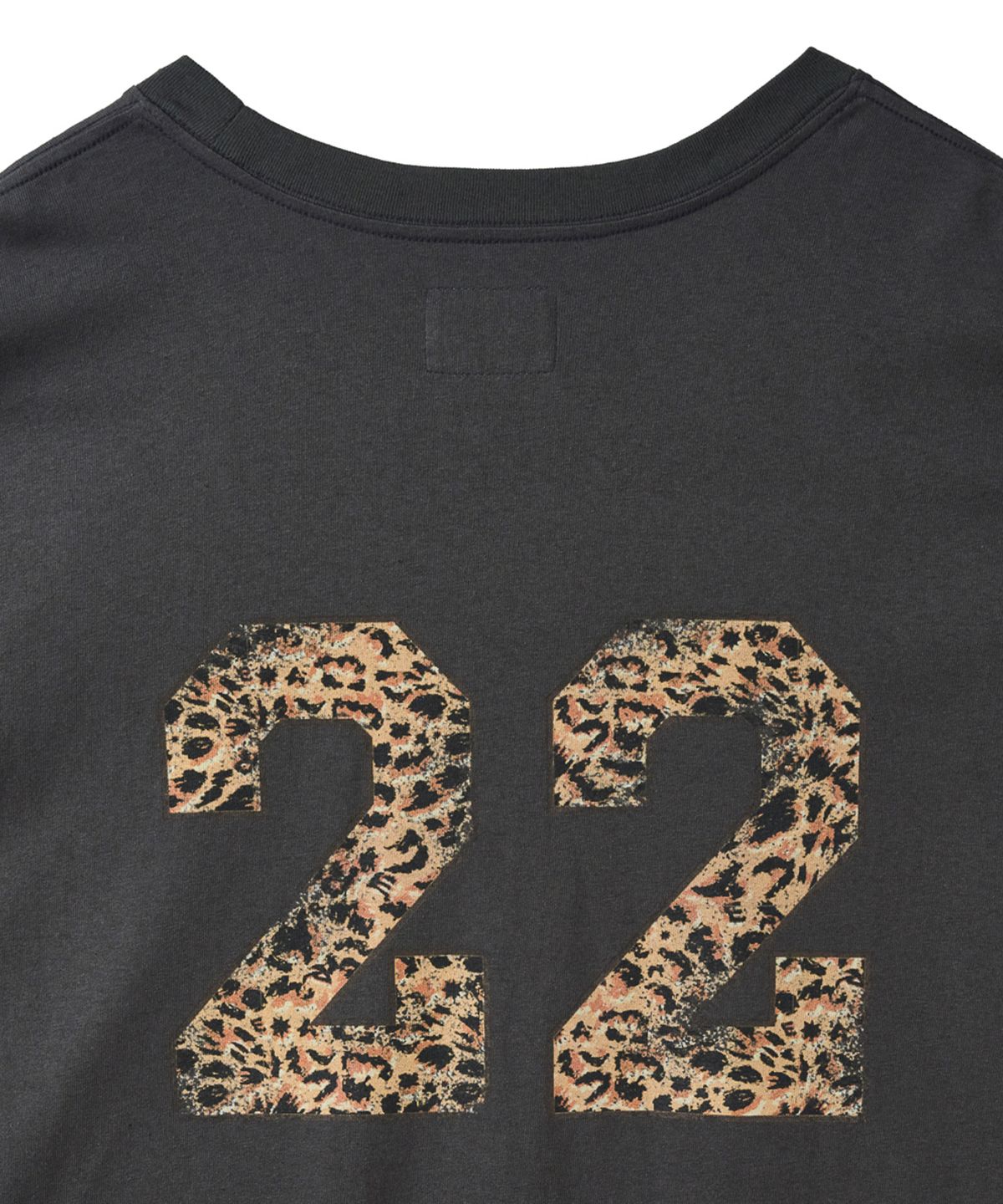 에르에르(ERER) Overfit Vintage Leopard 22 Artwork T-Shirt Charcoal