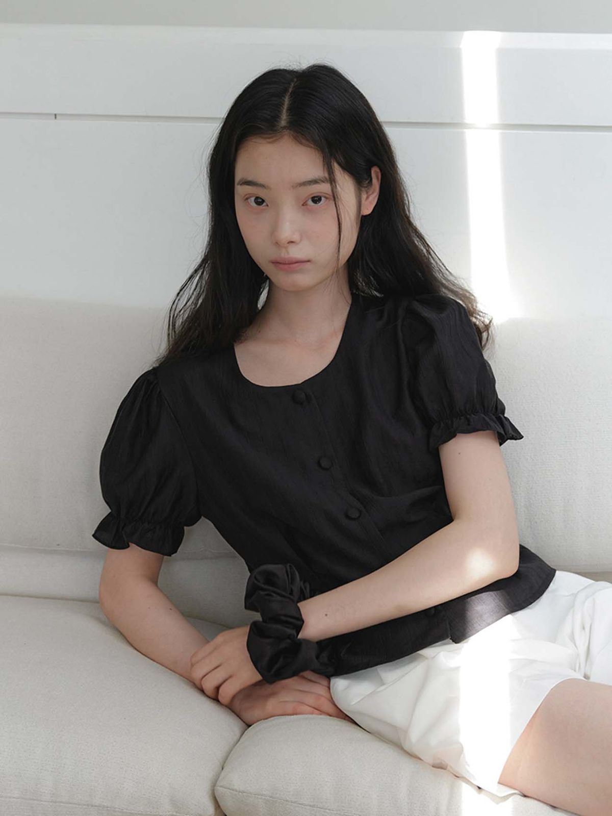 엽페(YUPPE) SOFT SHIRRING SHIRT_BLACK