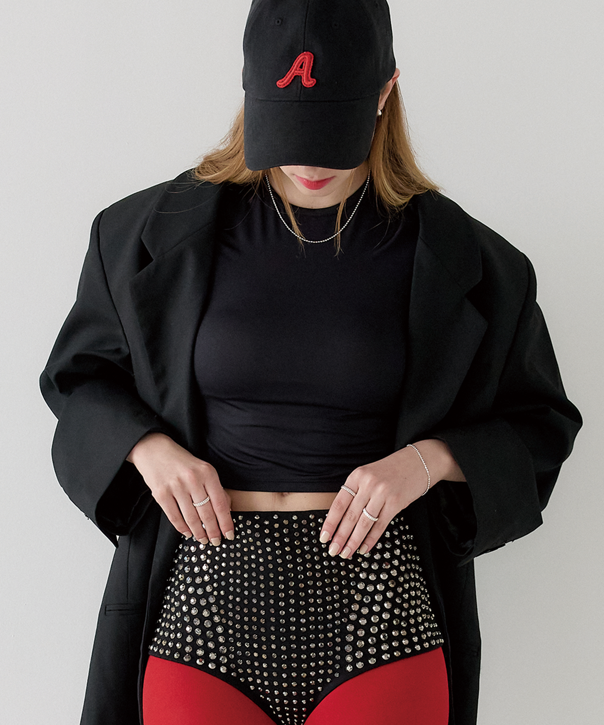 아프로즈(APHROSE) 에센셜 닷츠 체인 팔찌