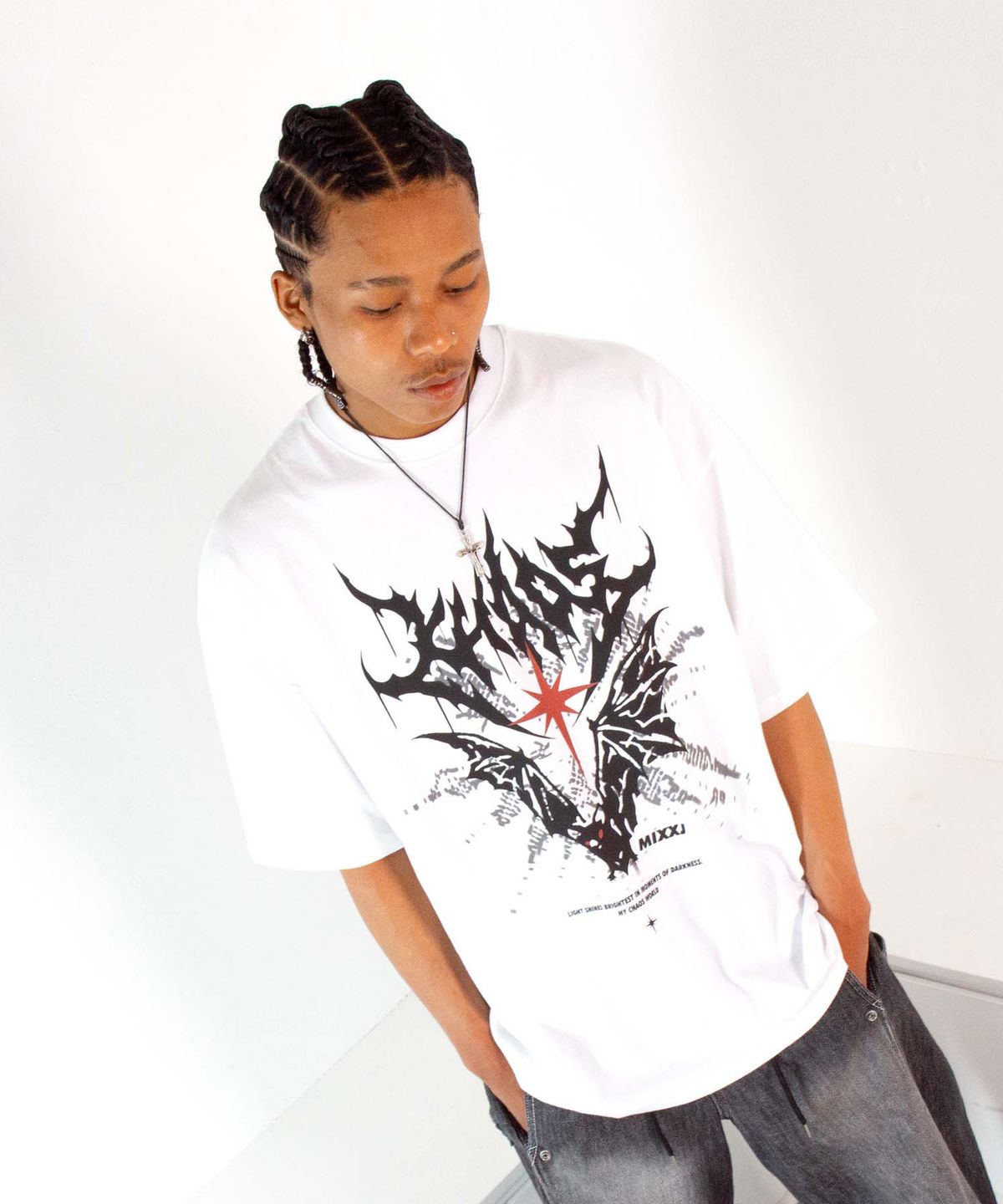 믹쓰제이(MIXXJ) BAT TEE (WHITE)