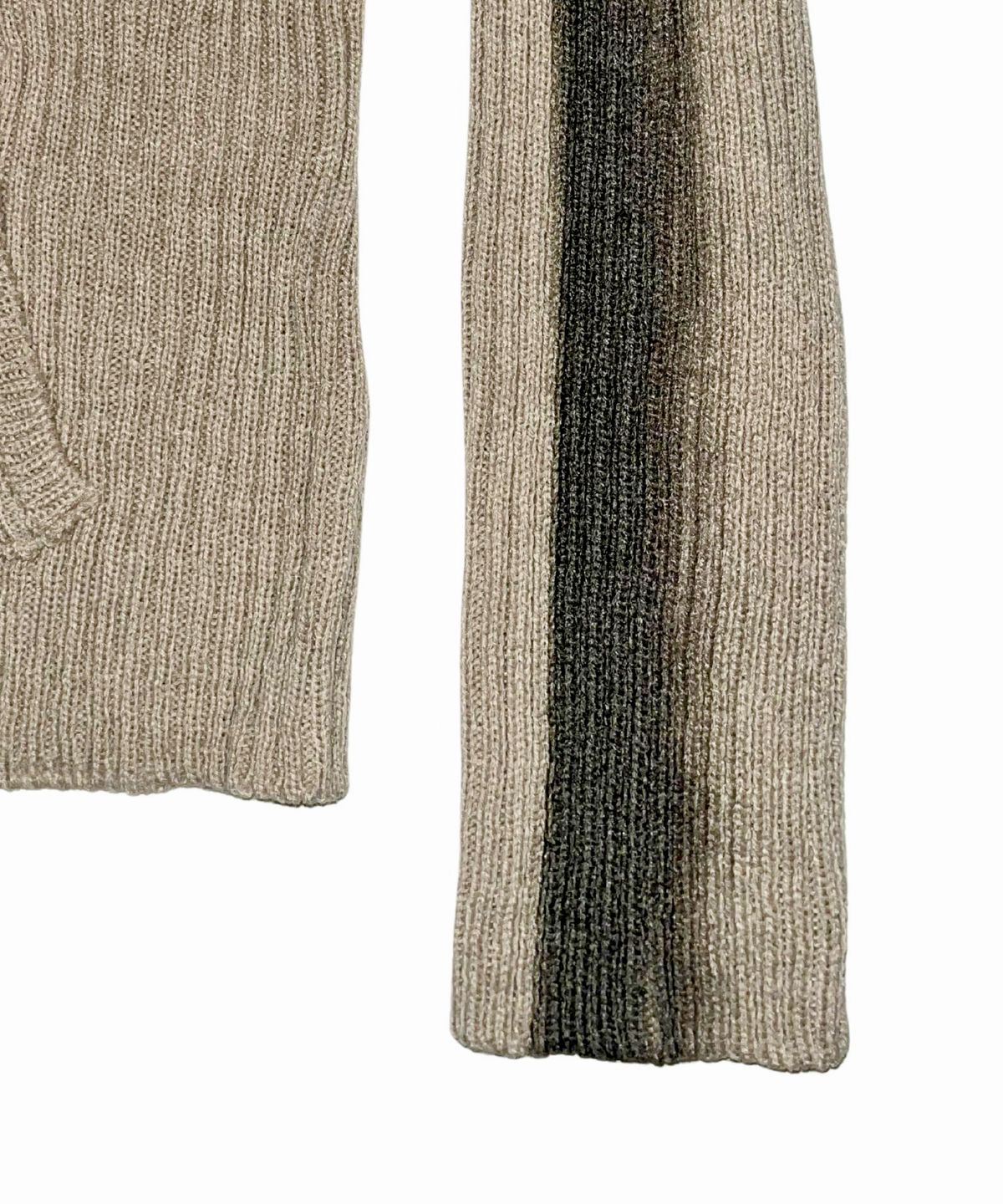 스모크어스타(SMOKEASTAR) SPRAYED STAR KNIT HOODIE (BEIGE)