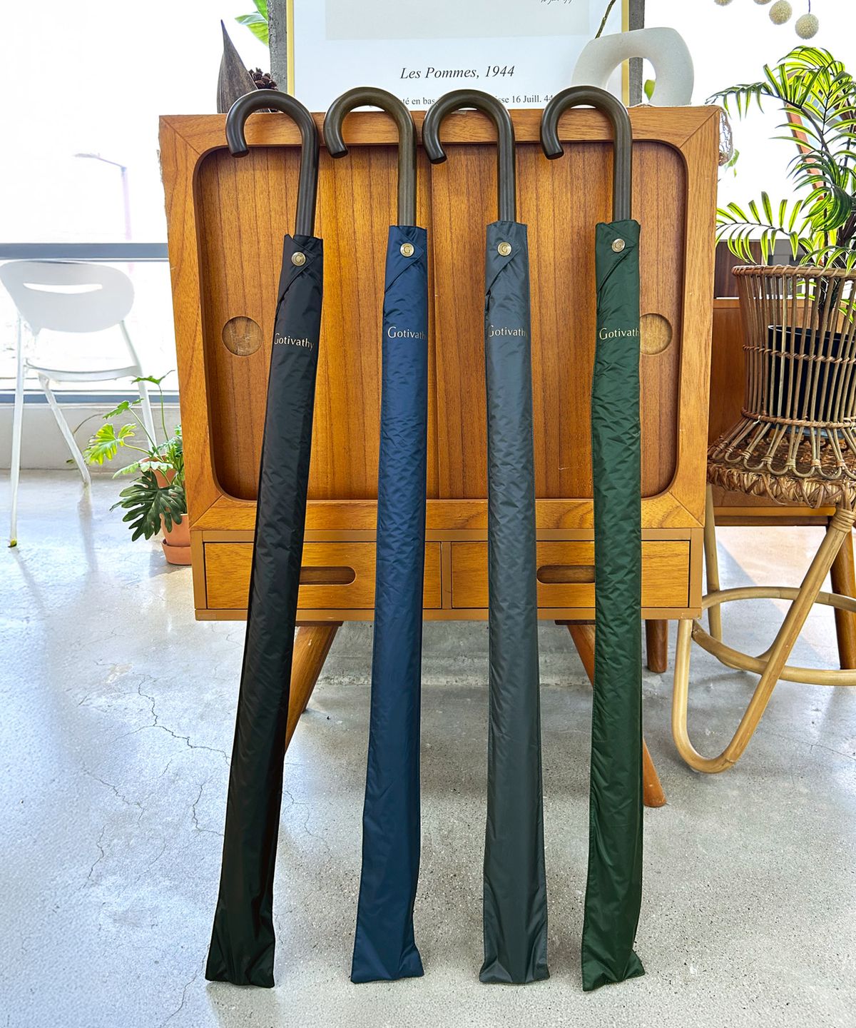고티바쉬(GOTIVATHY) 2세대 우드핸들 풀카본 초경량 골프 장우산 122cm