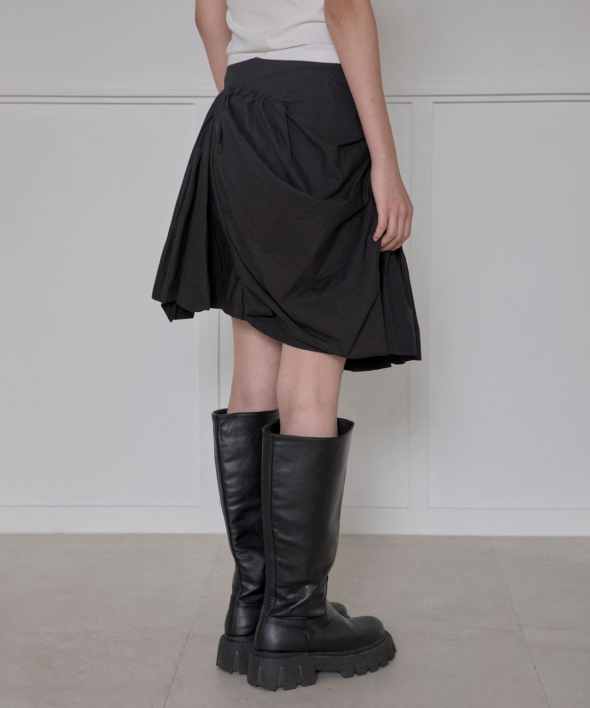 플레어업(FLAREUP) Asymmetrical Draped Layered Skirt (FL-252_Black)