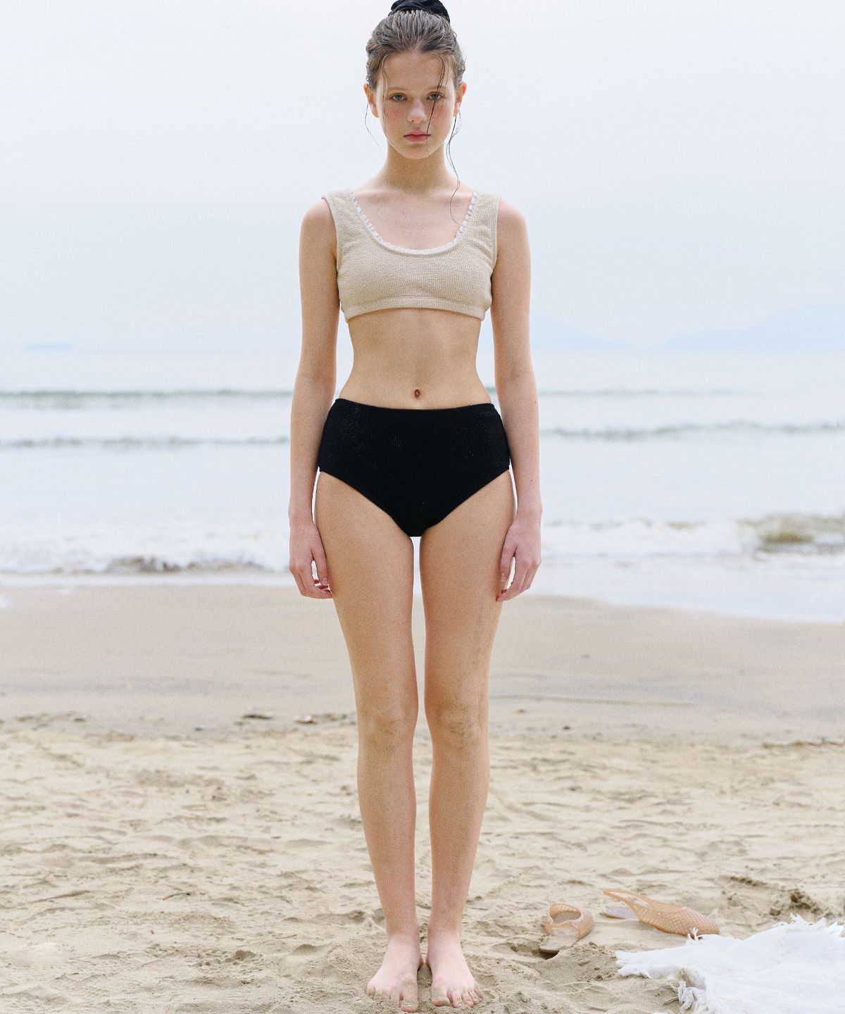 앤니즈(ANDNEEDS) Crinkle lace bikini(beige)