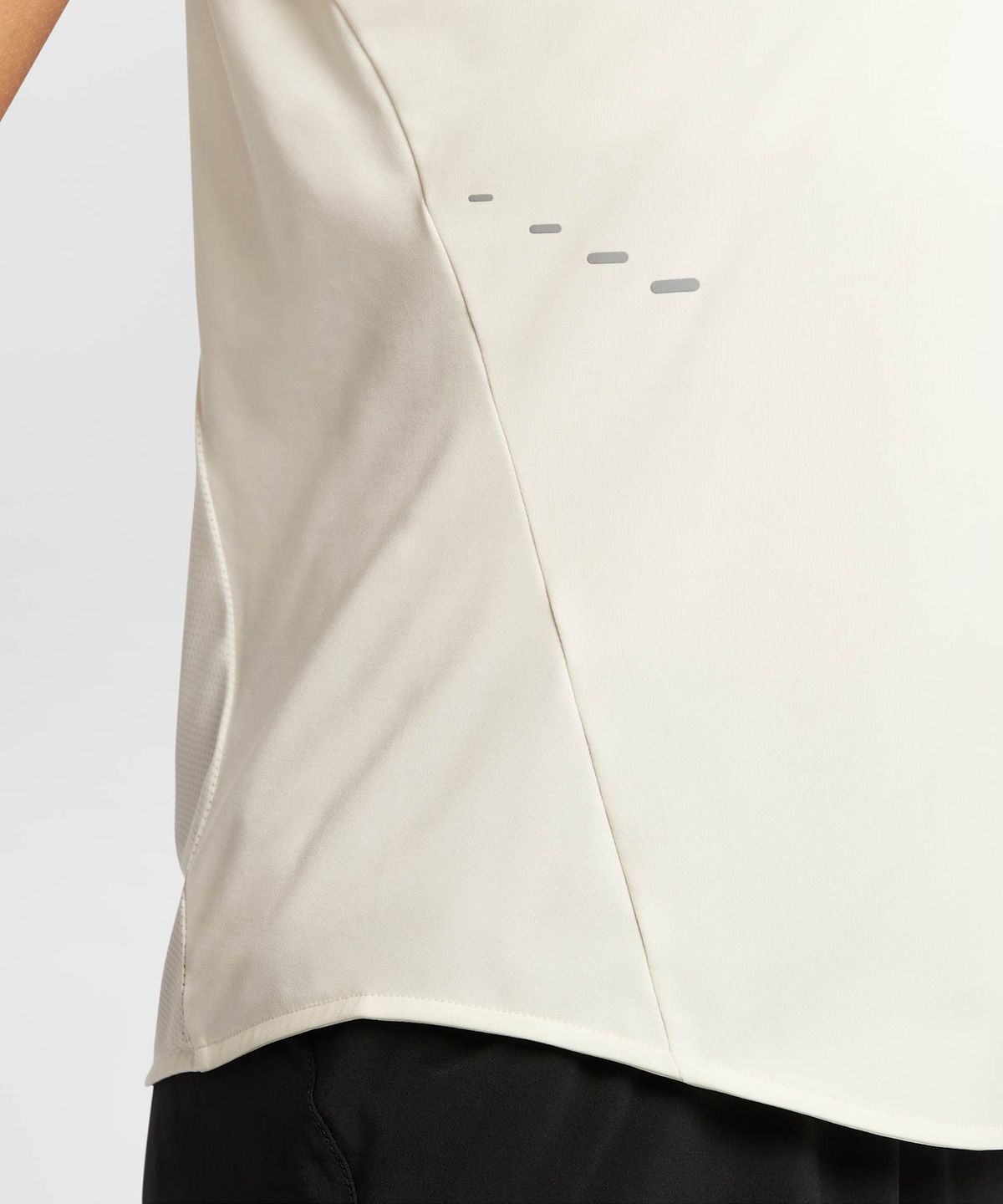 나이키(NIKE) 스위프트 드라이 핏 반소매 러닝 탑 W - 세일 / HM9699-133