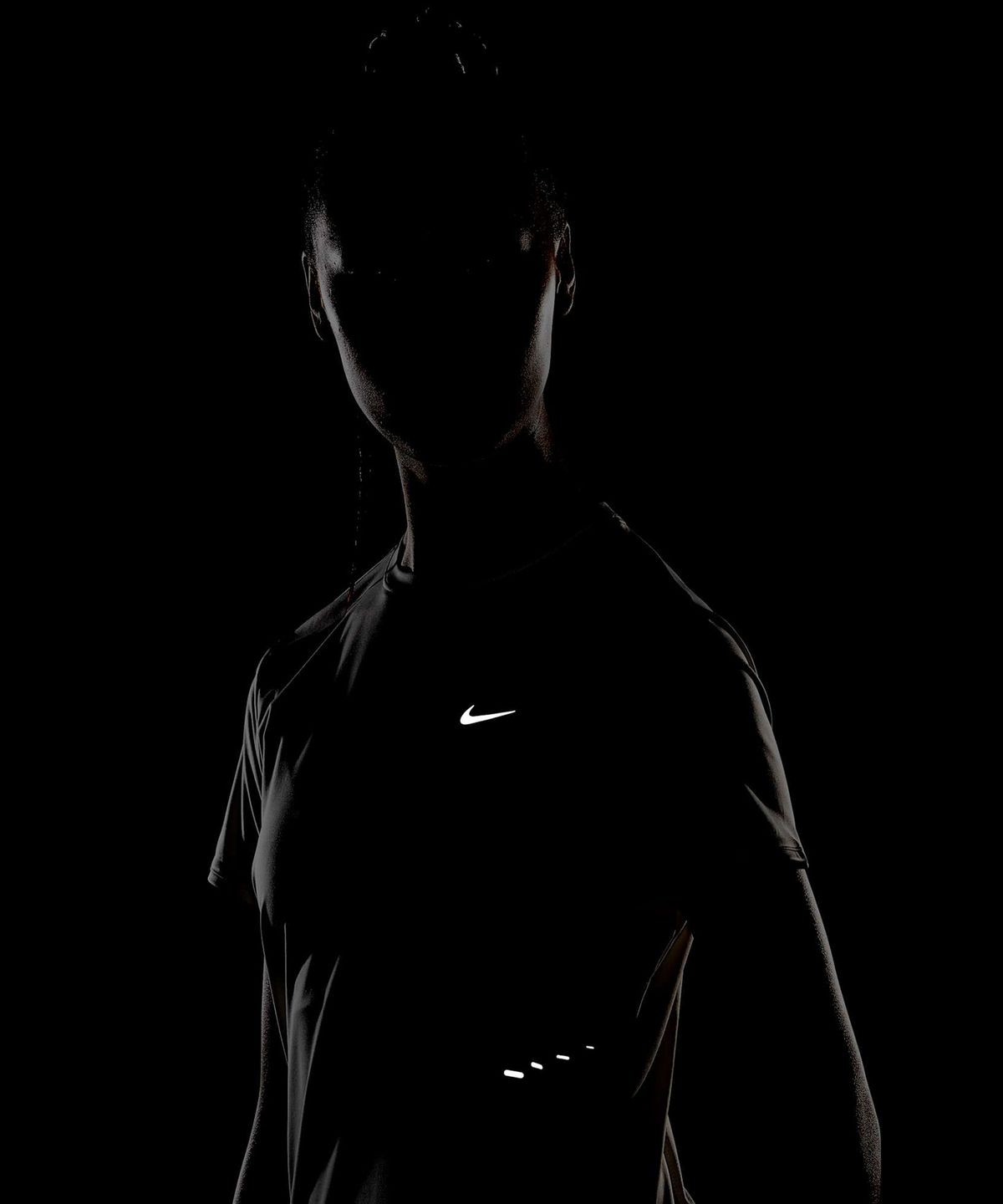 나이키(NIKE) 스위프트 드라이 핏 반소매 러닝 탑 W - 세일 / HM9699-133