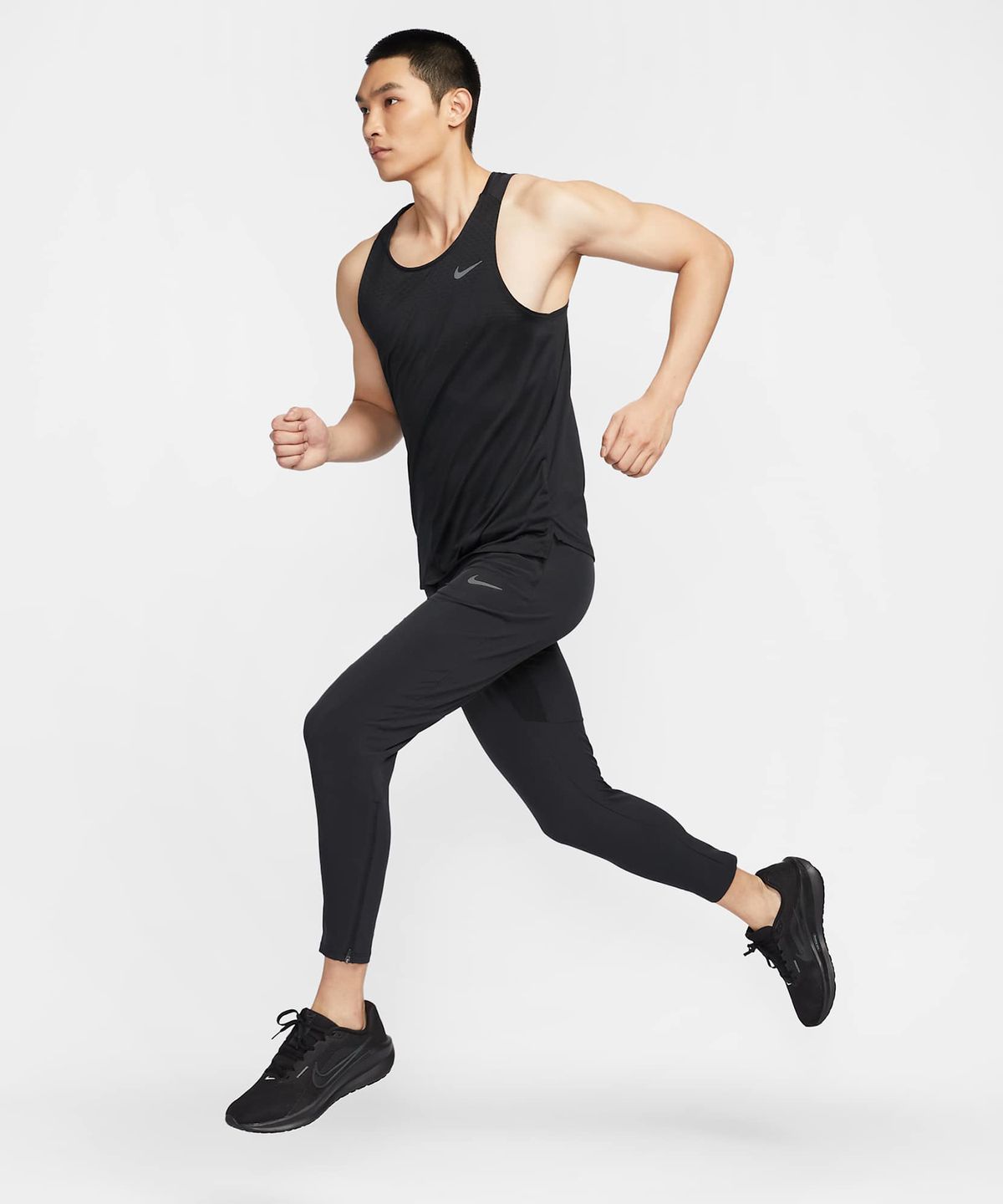 나이키(NIKE) 스트라이드 드라이 핏 ADV 러닝 탱크 탑 M - 블랙 / HV5211-010